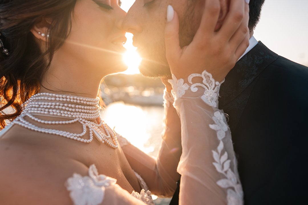 Romantic portrait of a couple in Ortigia, Syracuse